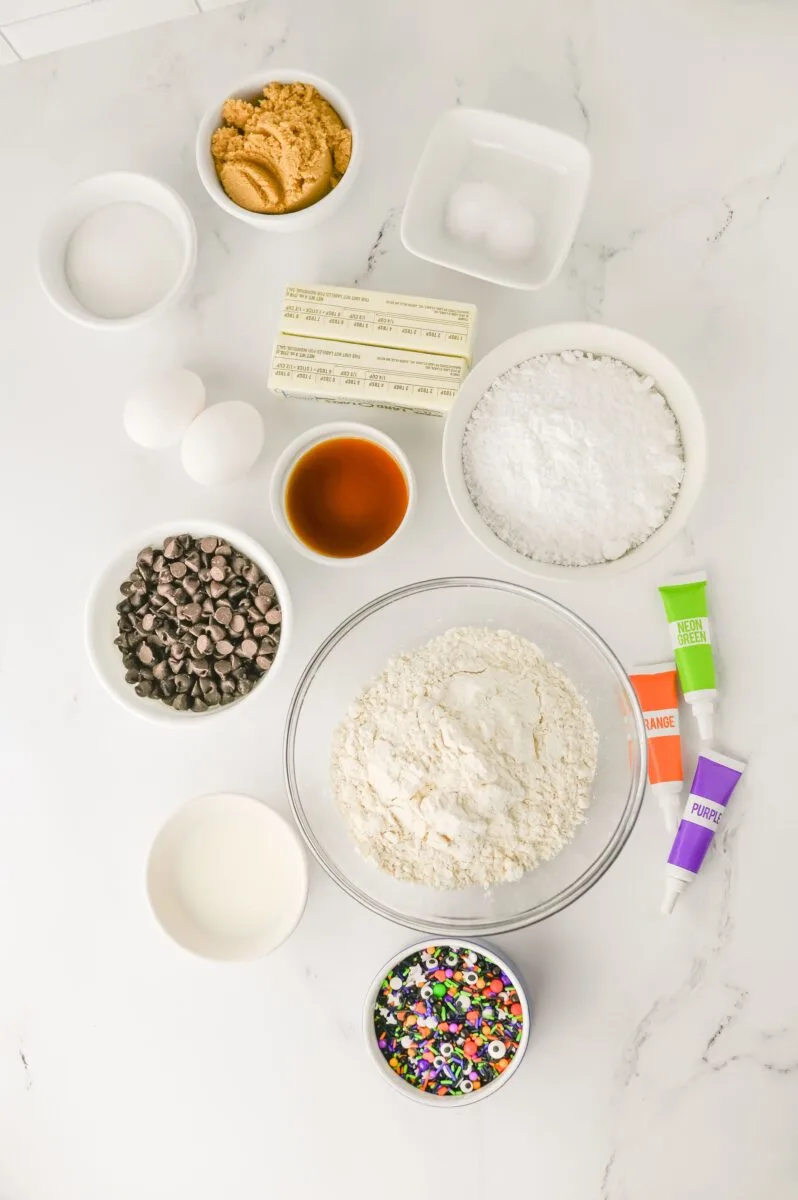 Halloween Cookie Cake ingredients to use