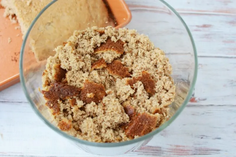 Crumbling the cake into small pieces