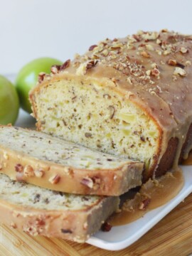 How to make Praline Apple Bread for fall: Praline Apple Bread Recipe