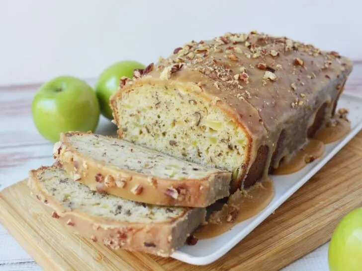 How to make Praline Apple Bread for fall: Praline Apple Bread Recipe
