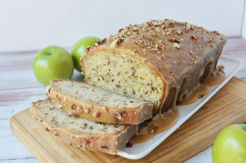 How to make Praline Apple Bread for fall
