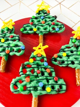 Pretzel Christmas Tree Treat