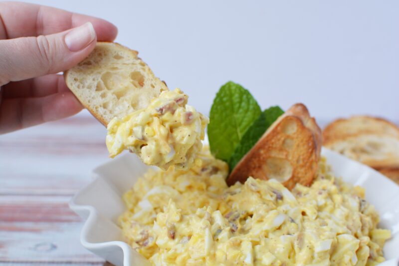 Deviled Egg Dip With Crackers