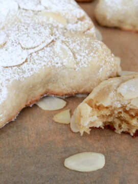 Almond Crescent Cookie Recipe