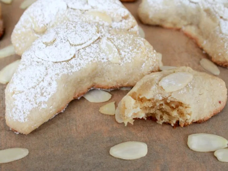 Almond Crescent Cookie Recipe