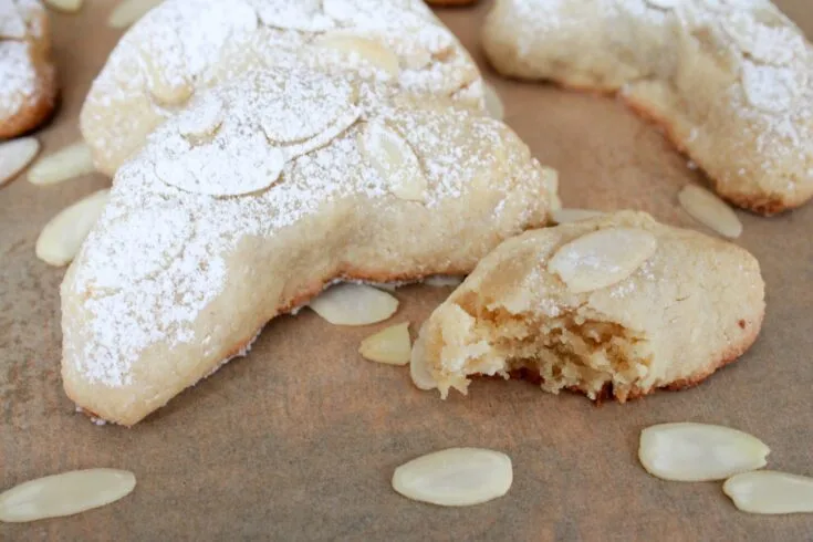 Almond Crescent Cookie Recipe