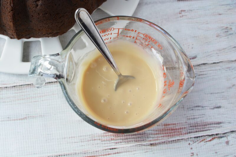 Mixing the Baileys glaze together 